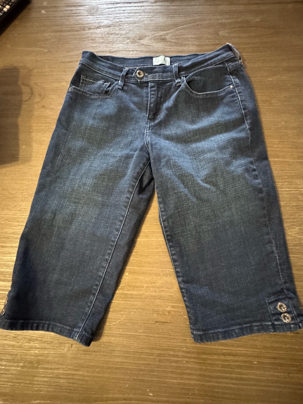 Levi's Dark Blue Cropped Denim Capri Pants